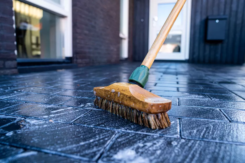 How to clean your patio: a guide
