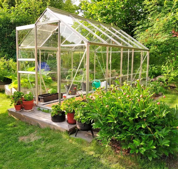 Greenhouses by Elite