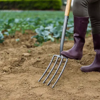 Kent & Stowe Carbon Steel Digging Fork - image 2