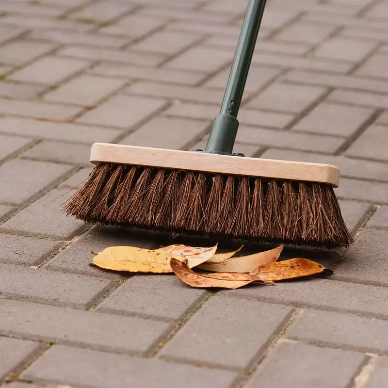 Gardman Stiff Bassine Garden Broom - image 3