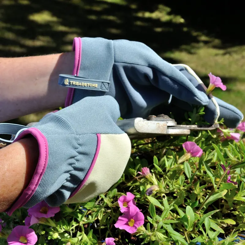 Treadstone Stretch Fit Gardening Gloves Blue & Cream Medium - image 5