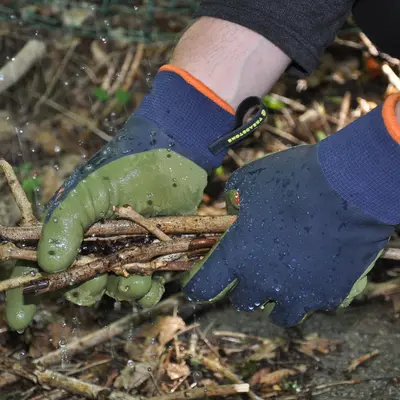 Treadstone Warm 'n' Waterproof Gardening Gloves Navy & Olive Medium - image 2