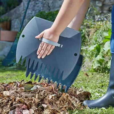 Smart Handy Leaf Grabbers - image 2
