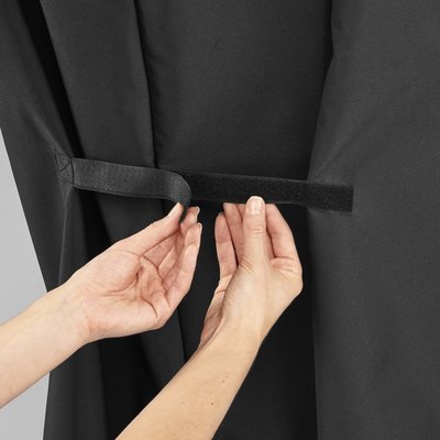 Fastening straps keep the cover in place.