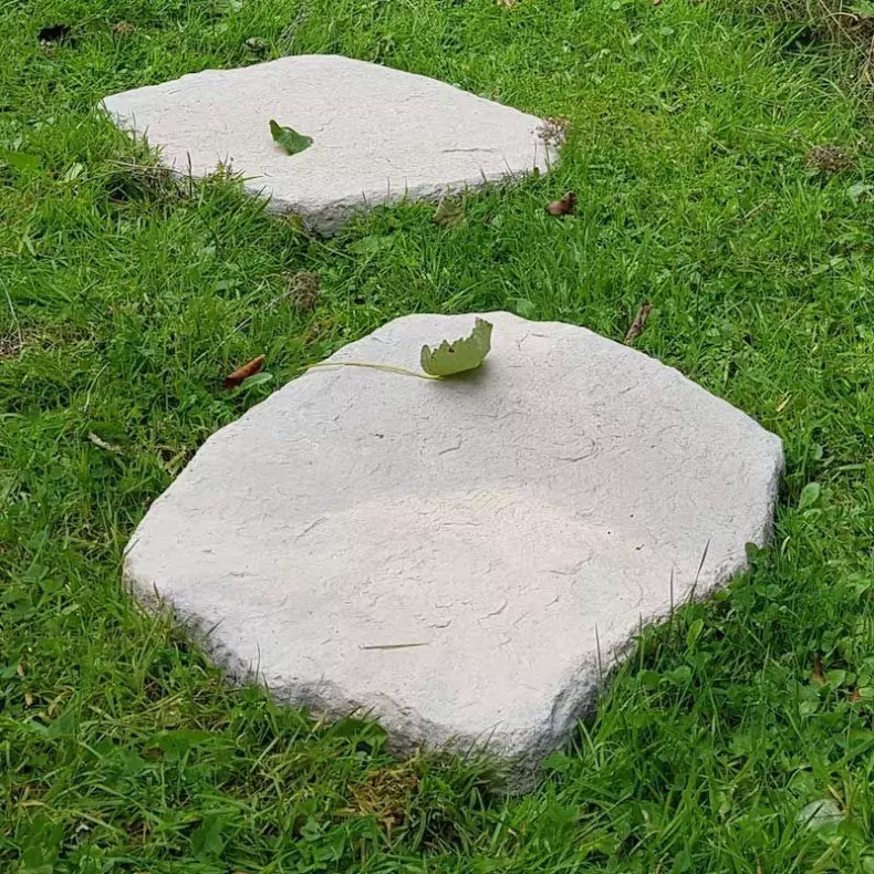 Westminster Random Stepping Stone Mature Cotswold - image 2