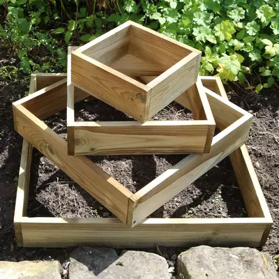 Zest Diamond Raised Bed